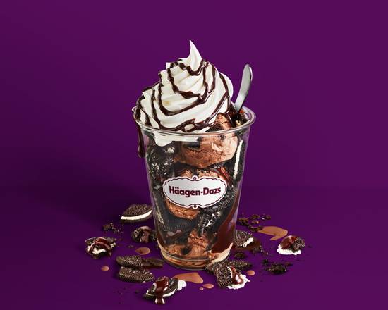 Midnight Cookies and Cream Dazzler Sundae from Haagen-Dazs North