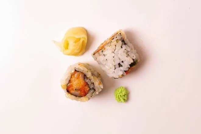 Spicy Scallop Roll