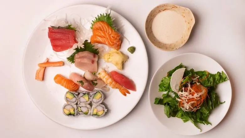 Sushi & Sashimi Combo Dinner