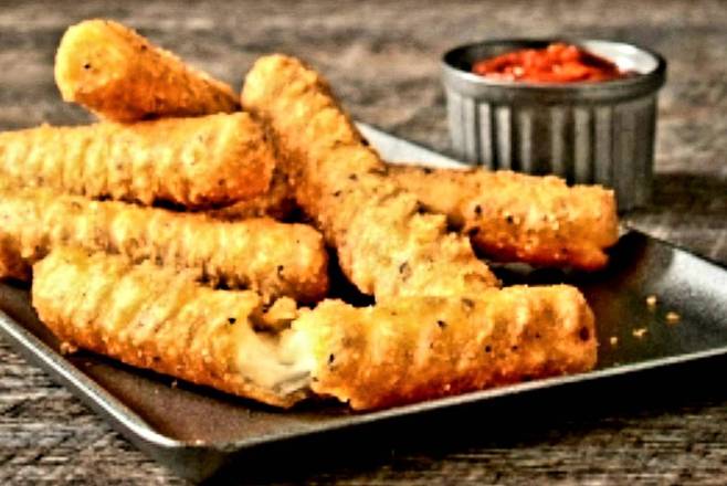 6 Pcs Mozzarella Sticks