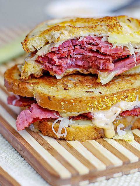 S15. Ruben Sandwich