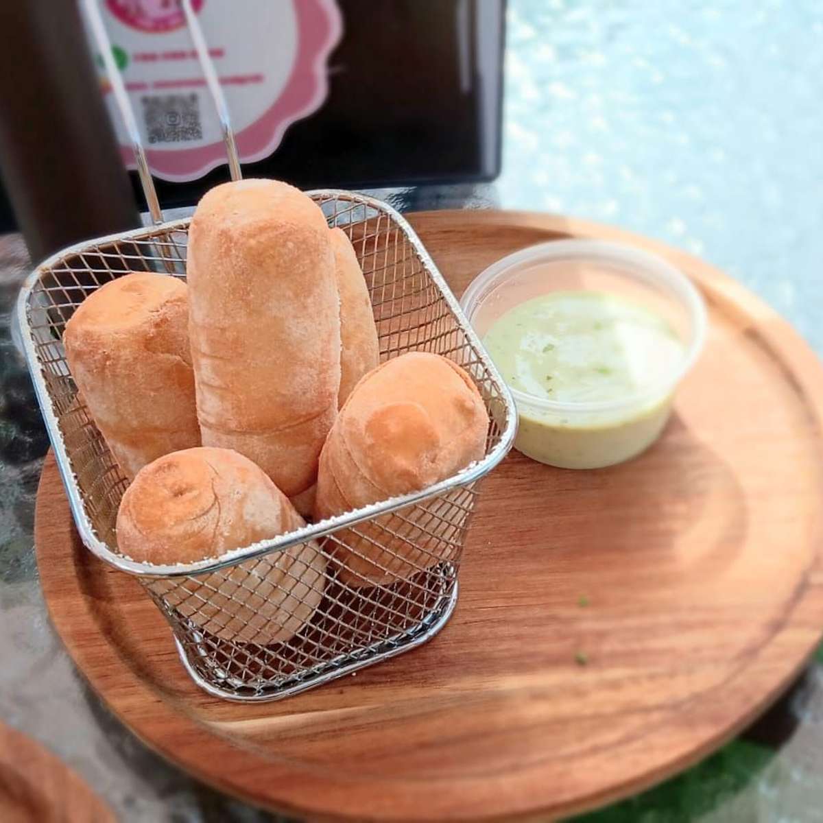 Venezuelan Cheese Tequeños (5)
