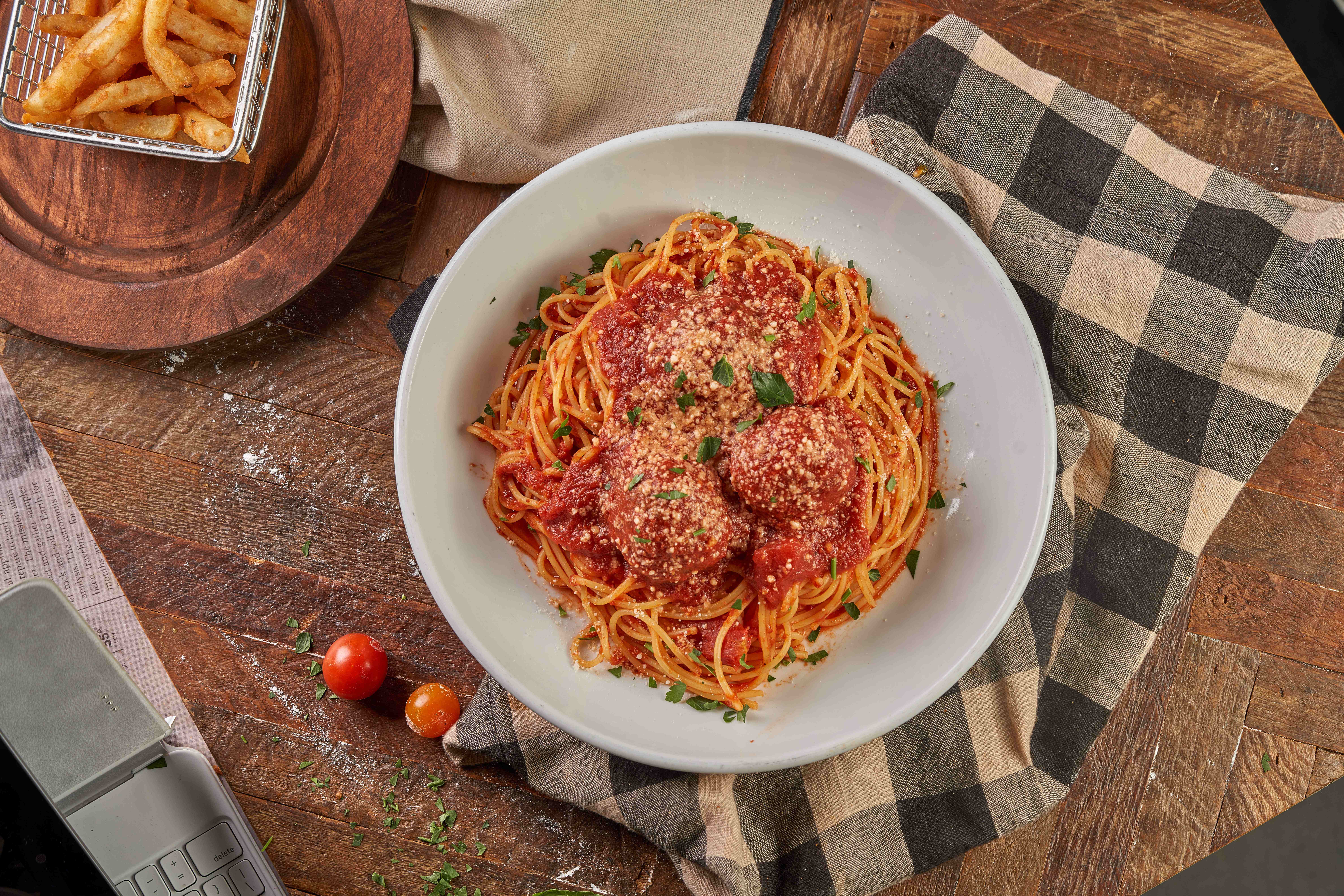 Spaghetti & Meatballs