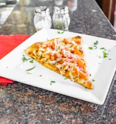 Chicken with Chopped Tomato Pizza