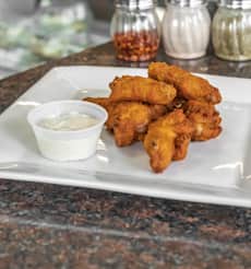 8 Buffalo Wings