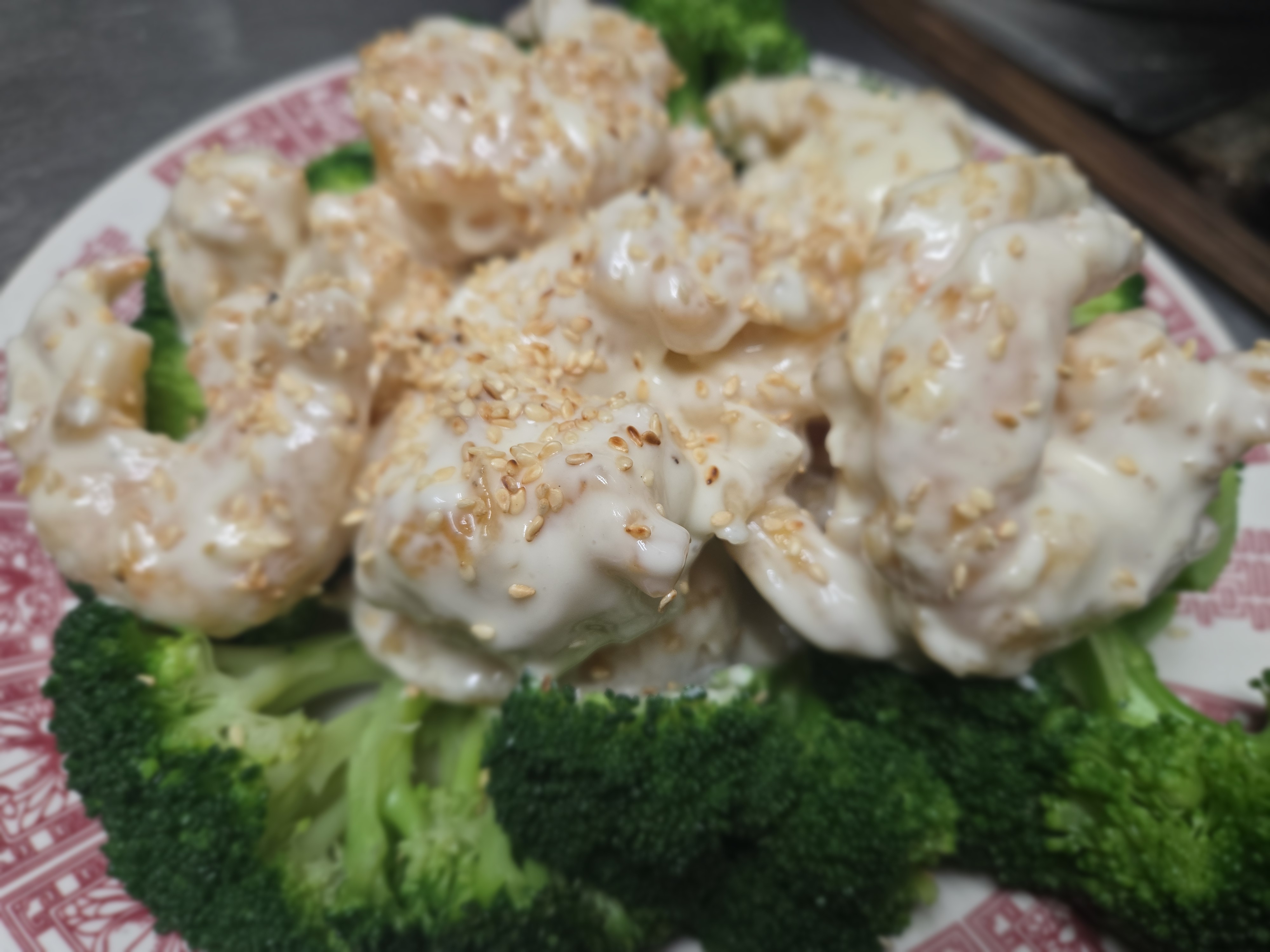 Shrimp with mayonnaise sauce