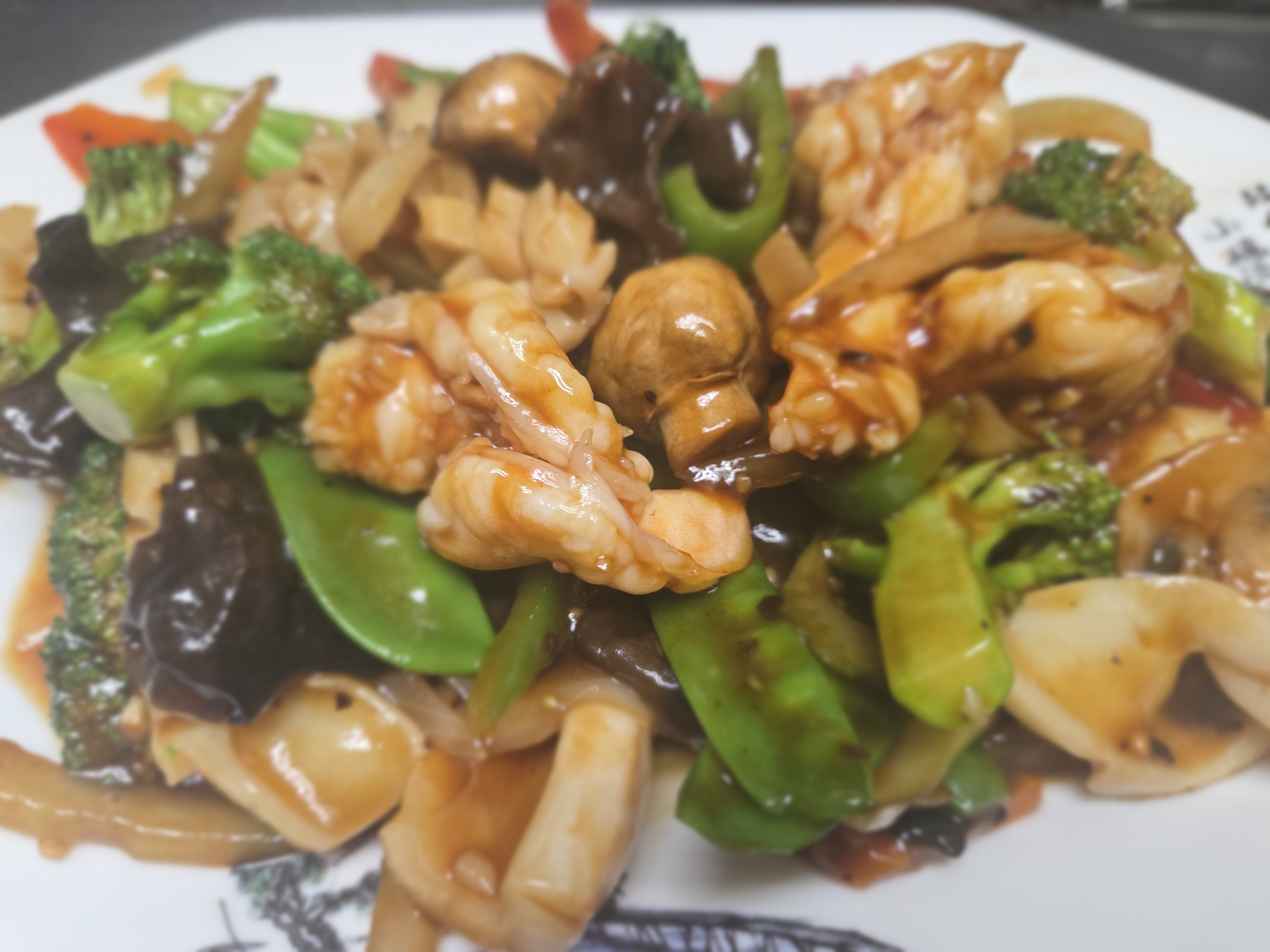 Triple Delicacy Combination with Garlic Sauce