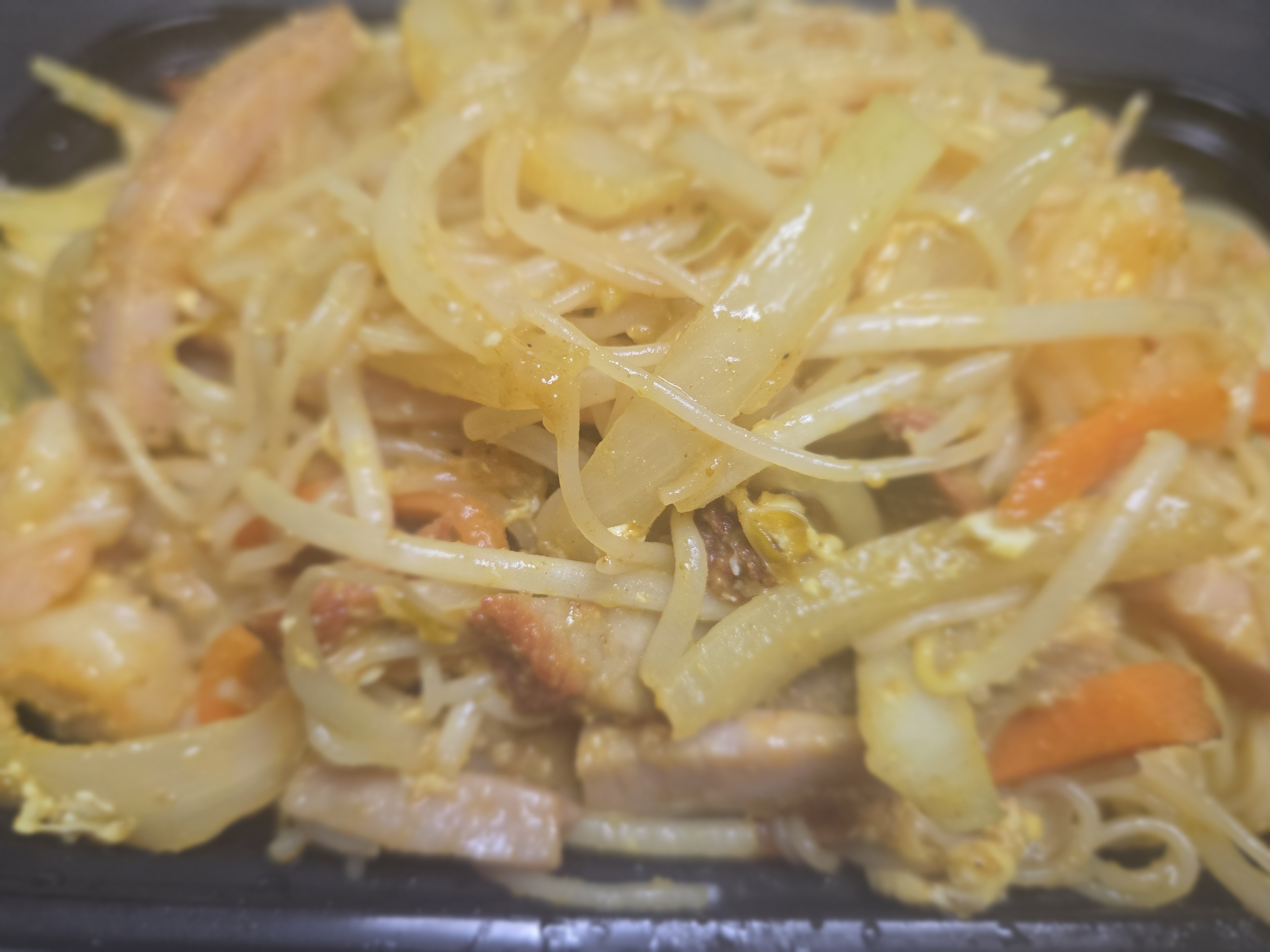 Singapore Style Vermicelli with curry sauce