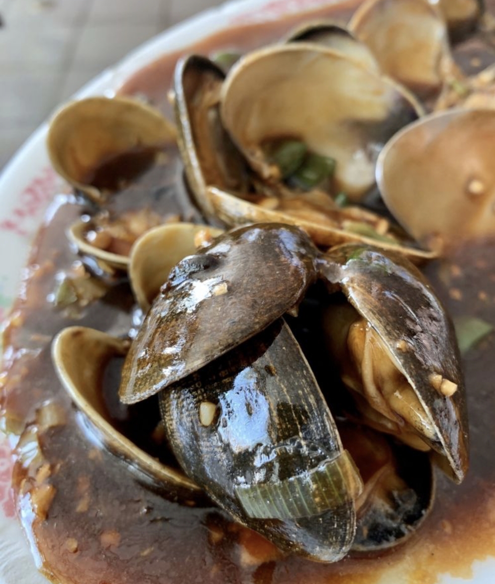 Clams with black bean sauce