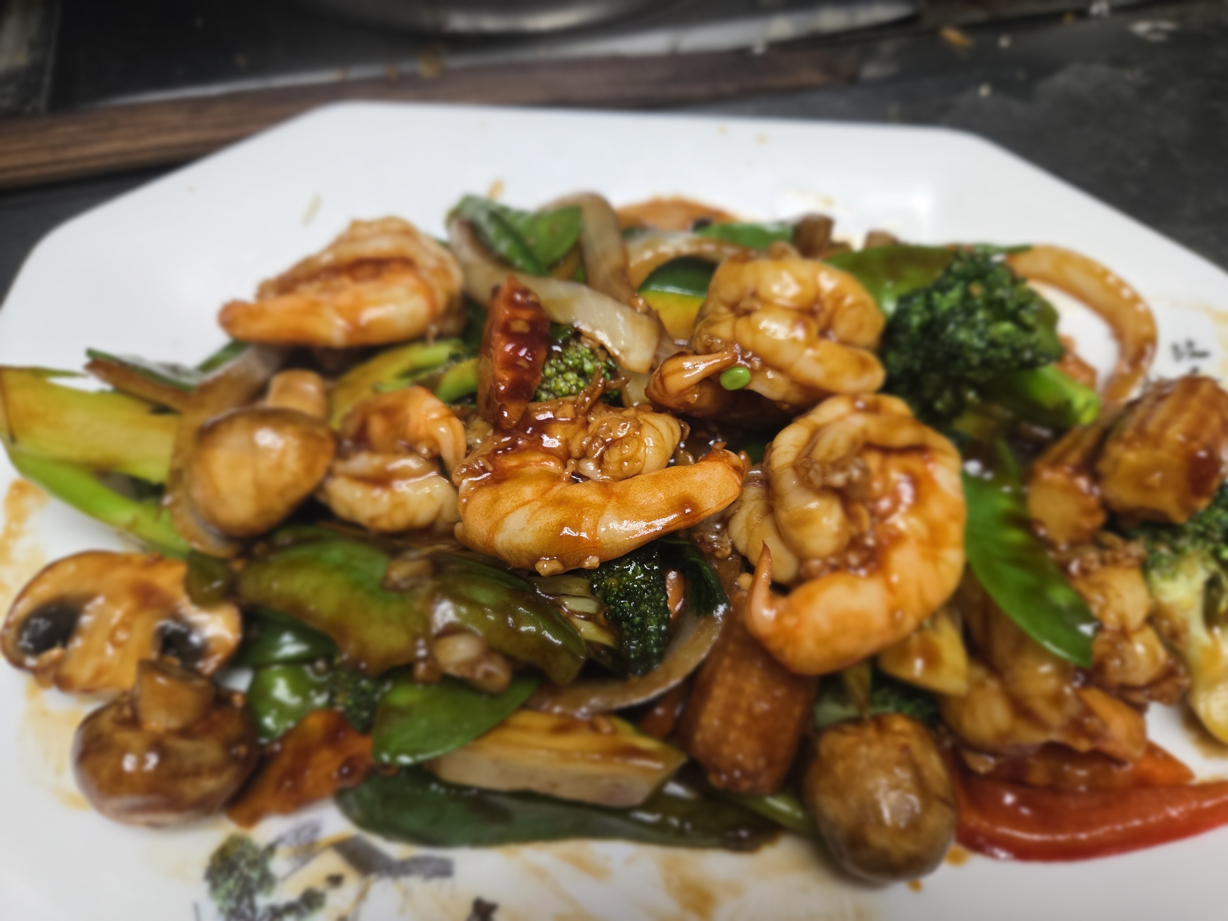Jumbo Shrimp with Garlic Sauce
