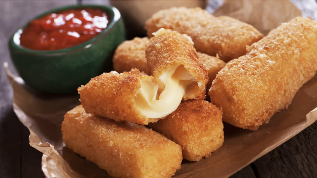 Mozzarella Sticks (4)