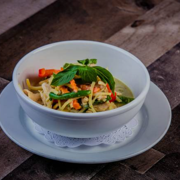 Noodle Green Curry