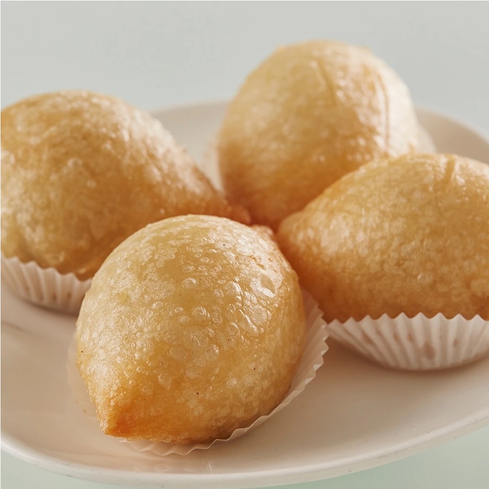 Deep Fried Sticky Rice Dumpling w. Pork 安虾咸水角