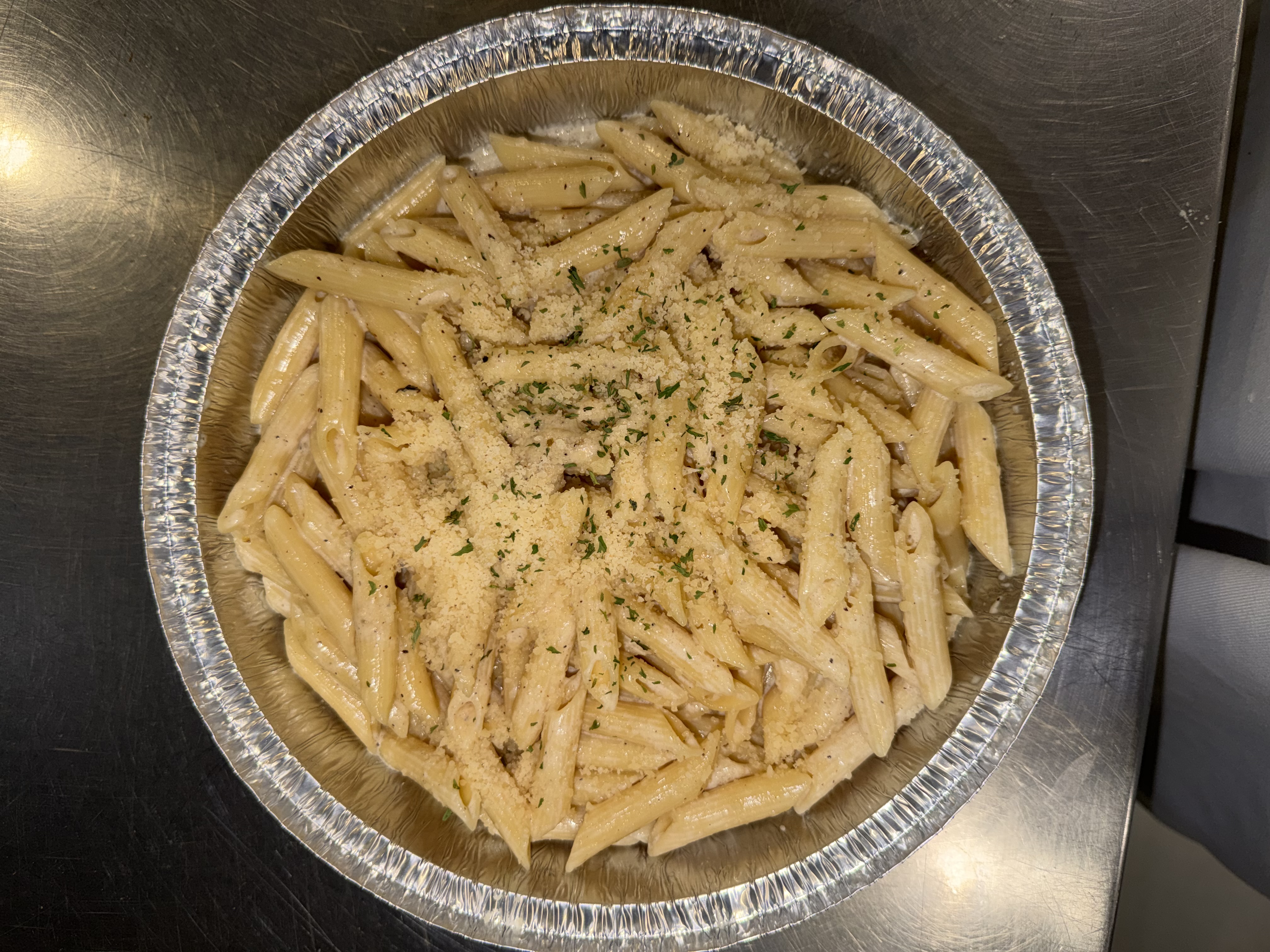 Penne Alfredo - Regular 3 Rolls/ Sd Salad