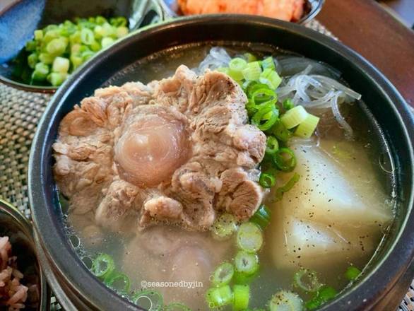 Oxtail Soup 꼬리곰탕