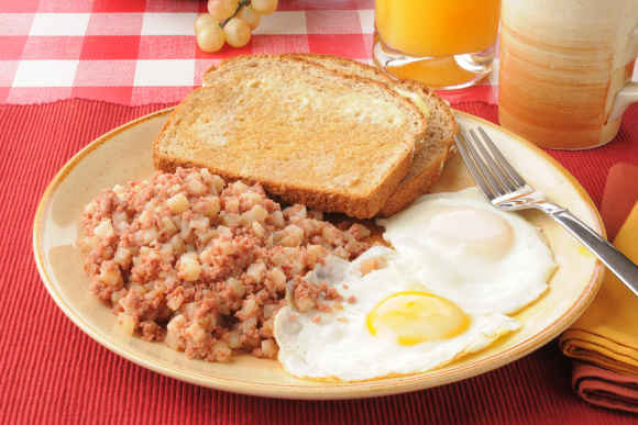 Corned Hash & Eggs