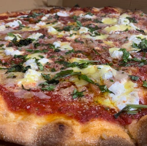 Queen Margarita Pizza