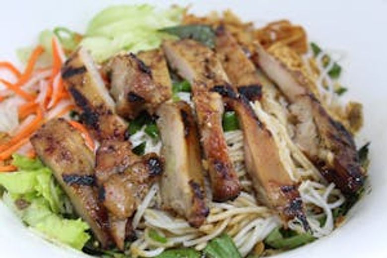 V52. Grilled Chicken (Gà Nướng)