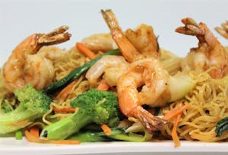Stir-Fried Seafood: Shrimp, Scallop, Calamari (Đồ Biển)