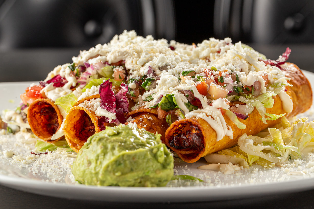 CHICKEN FLAUTAS