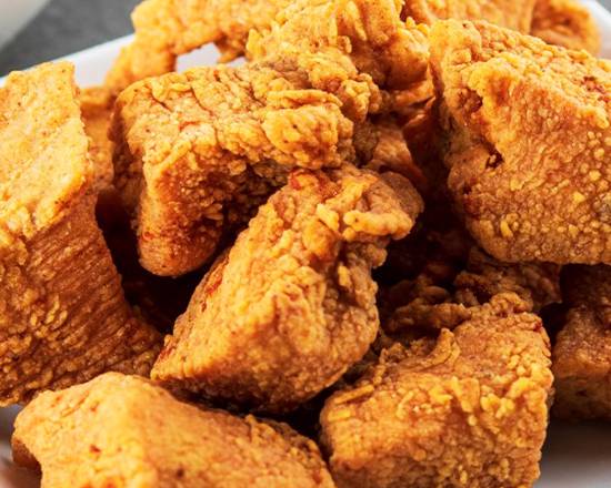 Family Meal - 50 Boneless Wings & Box of Fries