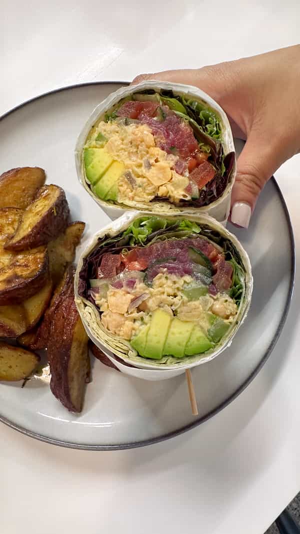 Avocado & Chickpea Wrap