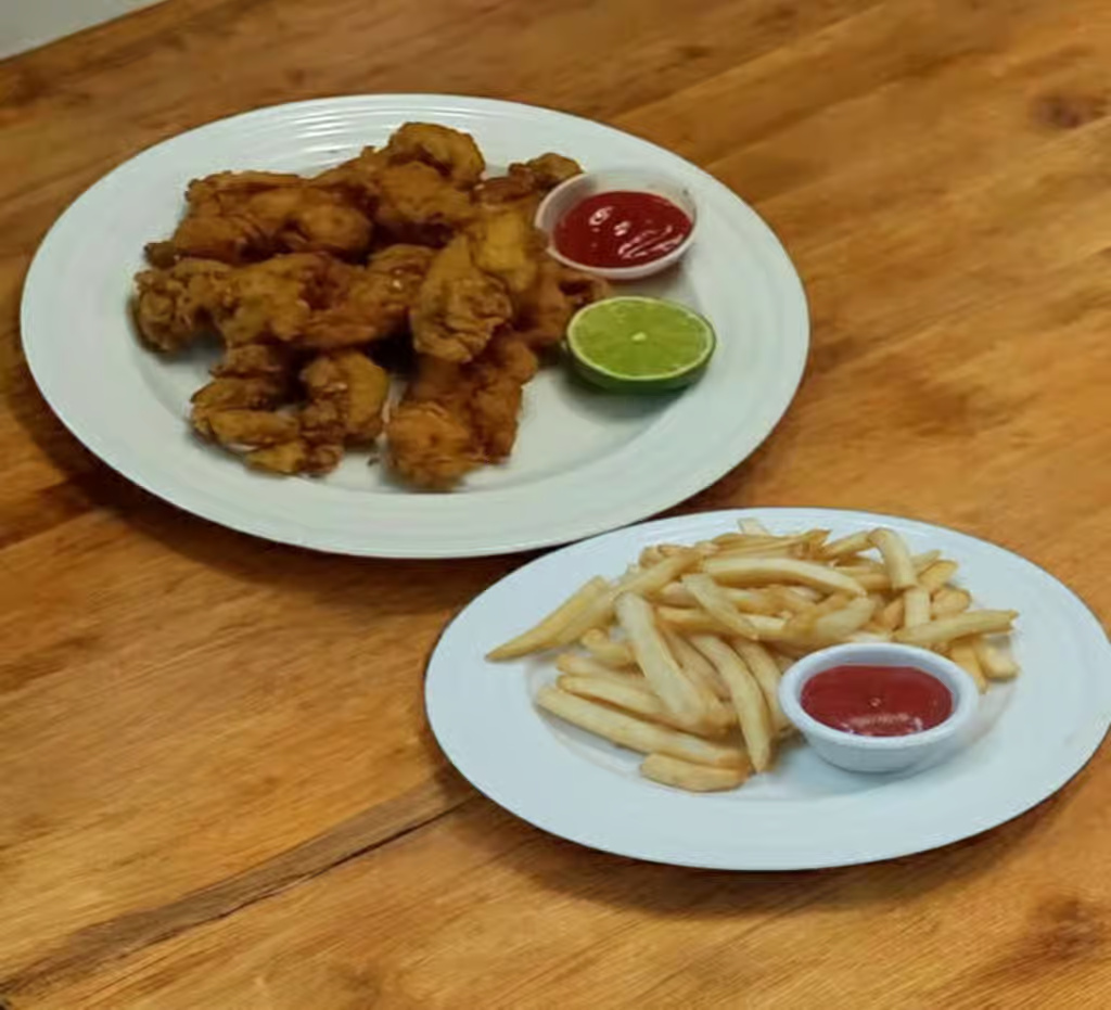 Chicken Finger W Fries/Deditos de Pollo con Papas fritas