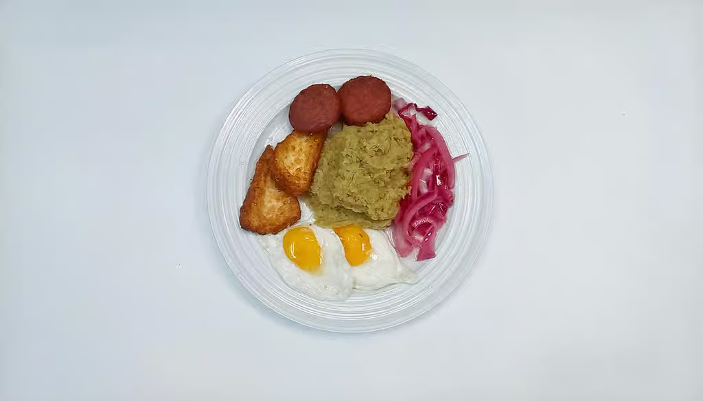 Mangu Tres Golpes /Green Mashed Plantain