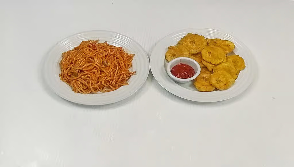 Espaguetis con Tostones / Spaguettis with tostones