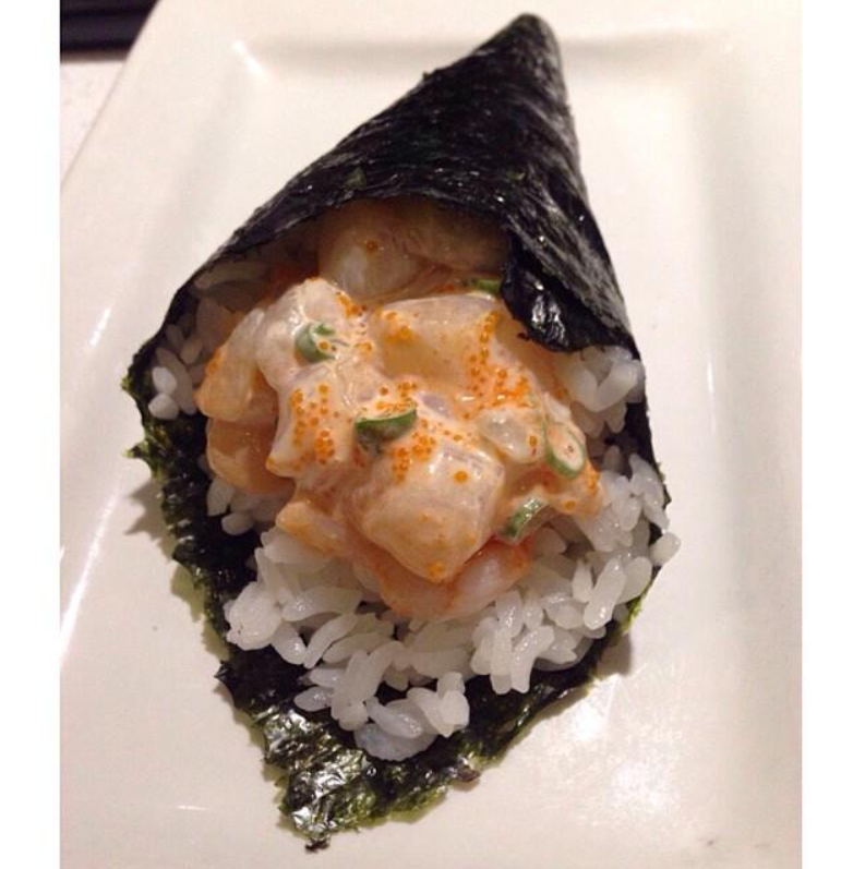 Spicy Scallop Hand Roll