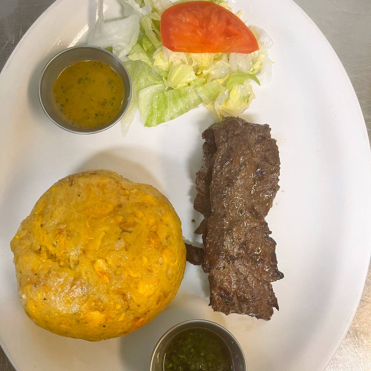 Mofongo Con Churrasco / Grilled Skirt w Mofongo
