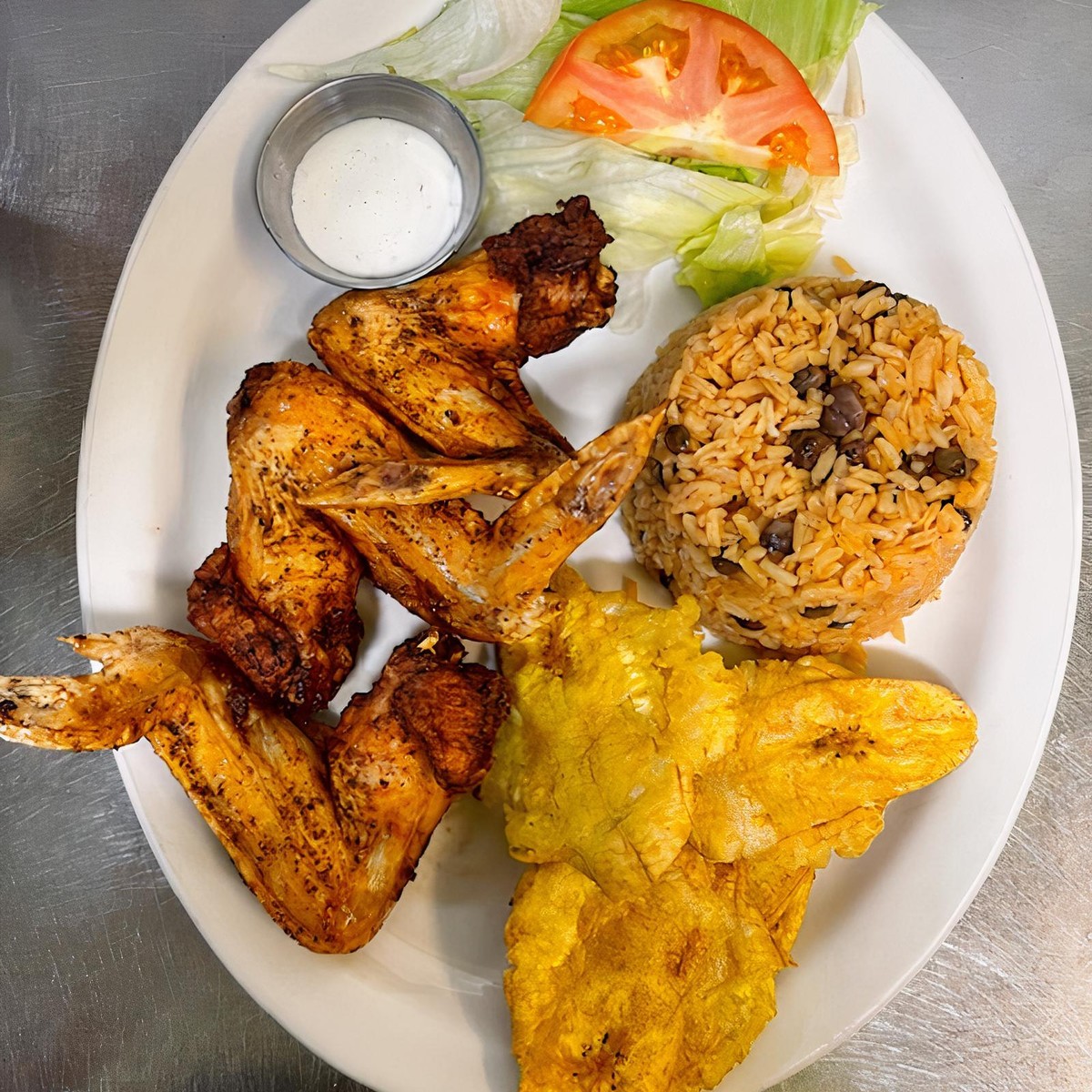 Alitas Fritas/ Fried Chicken Wings
