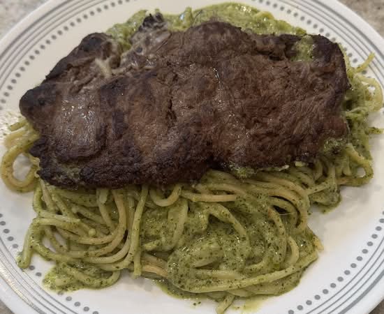 Small Tallarines Verdes Con Bisteck