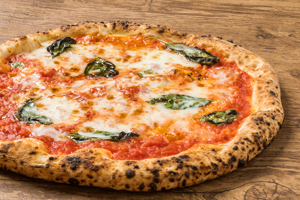 Large Pizza With Fresh Mozzarella