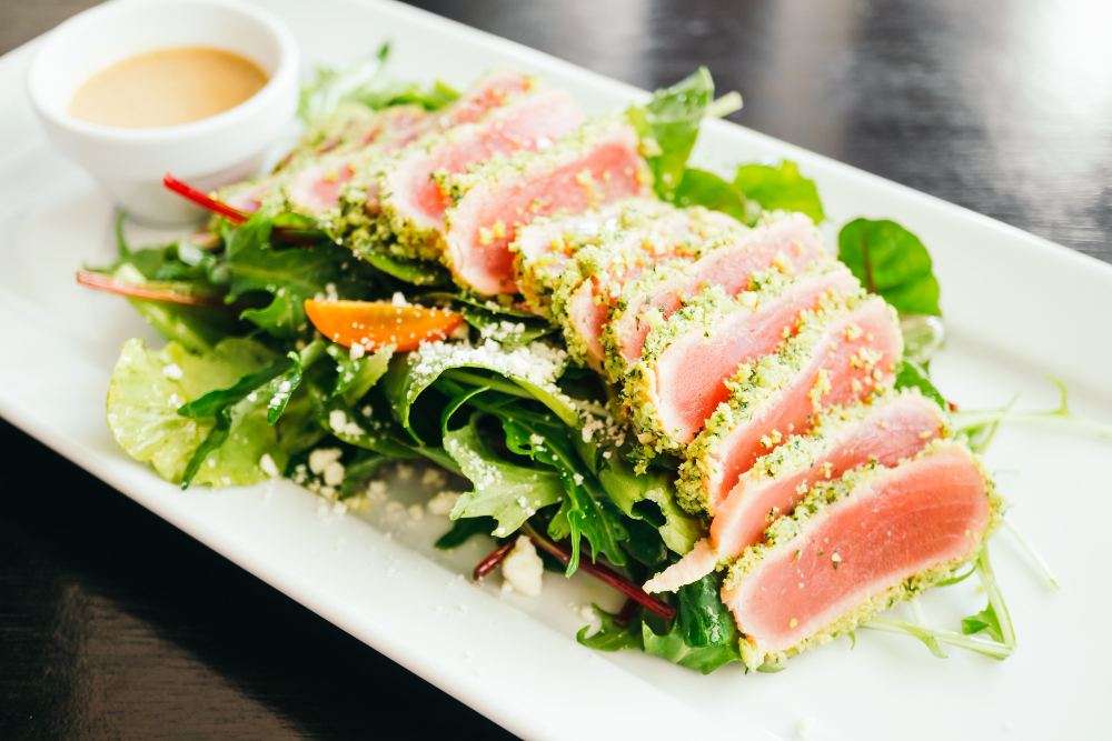 Tuna Tataki Salad