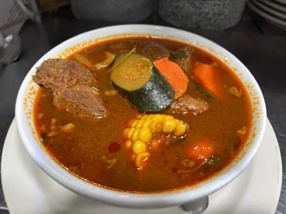 Caldo de Res