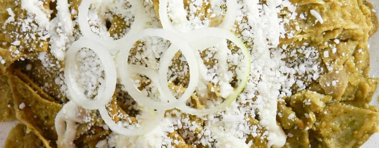 Chilaquiles Verdes Con Huevo (Vegetarian)