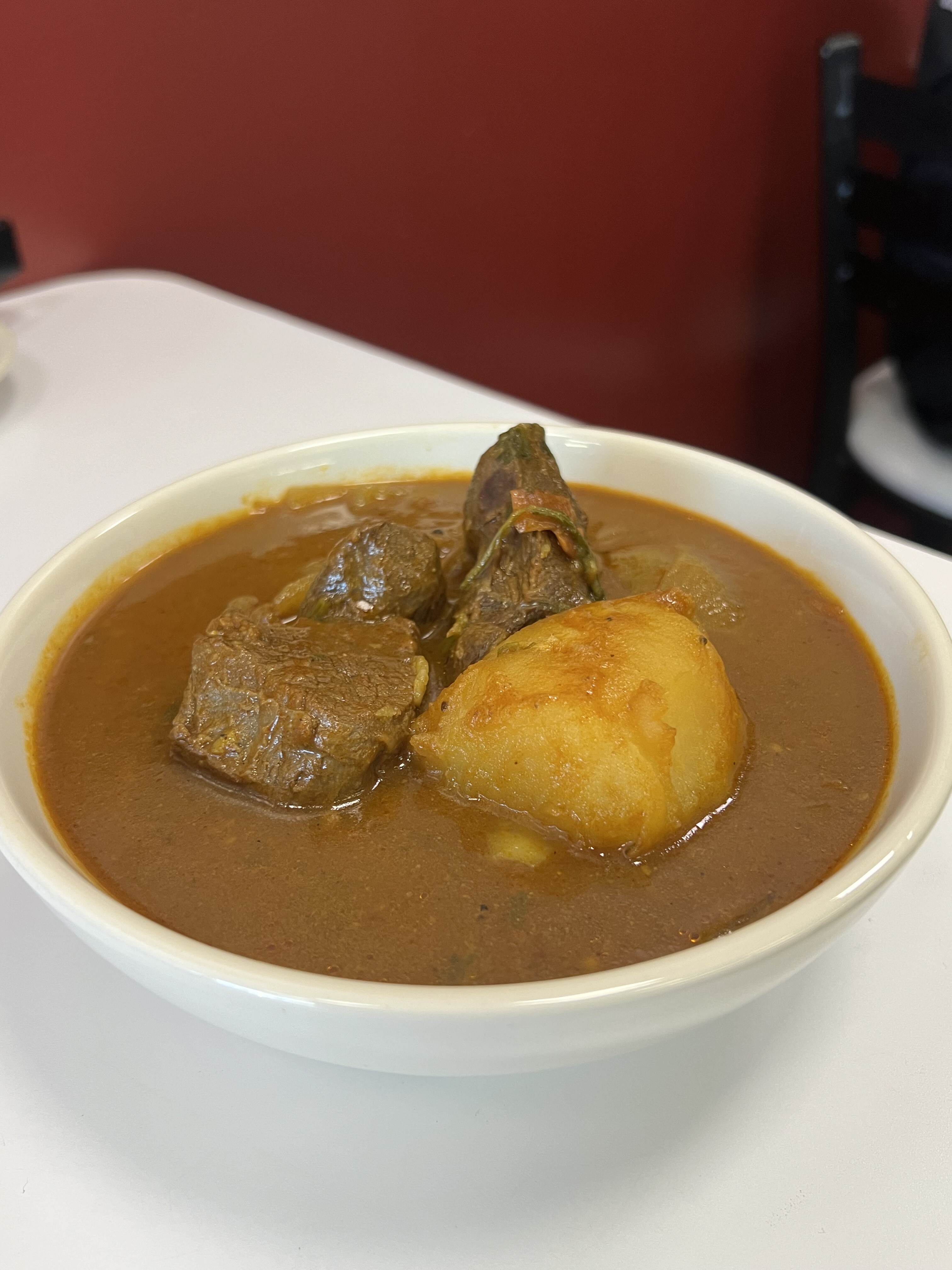 Large Yemenite Meat Soup - ‏מרק בשר תימני