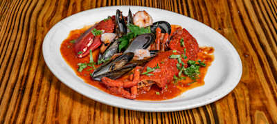 Mariscada en Salsa Verde