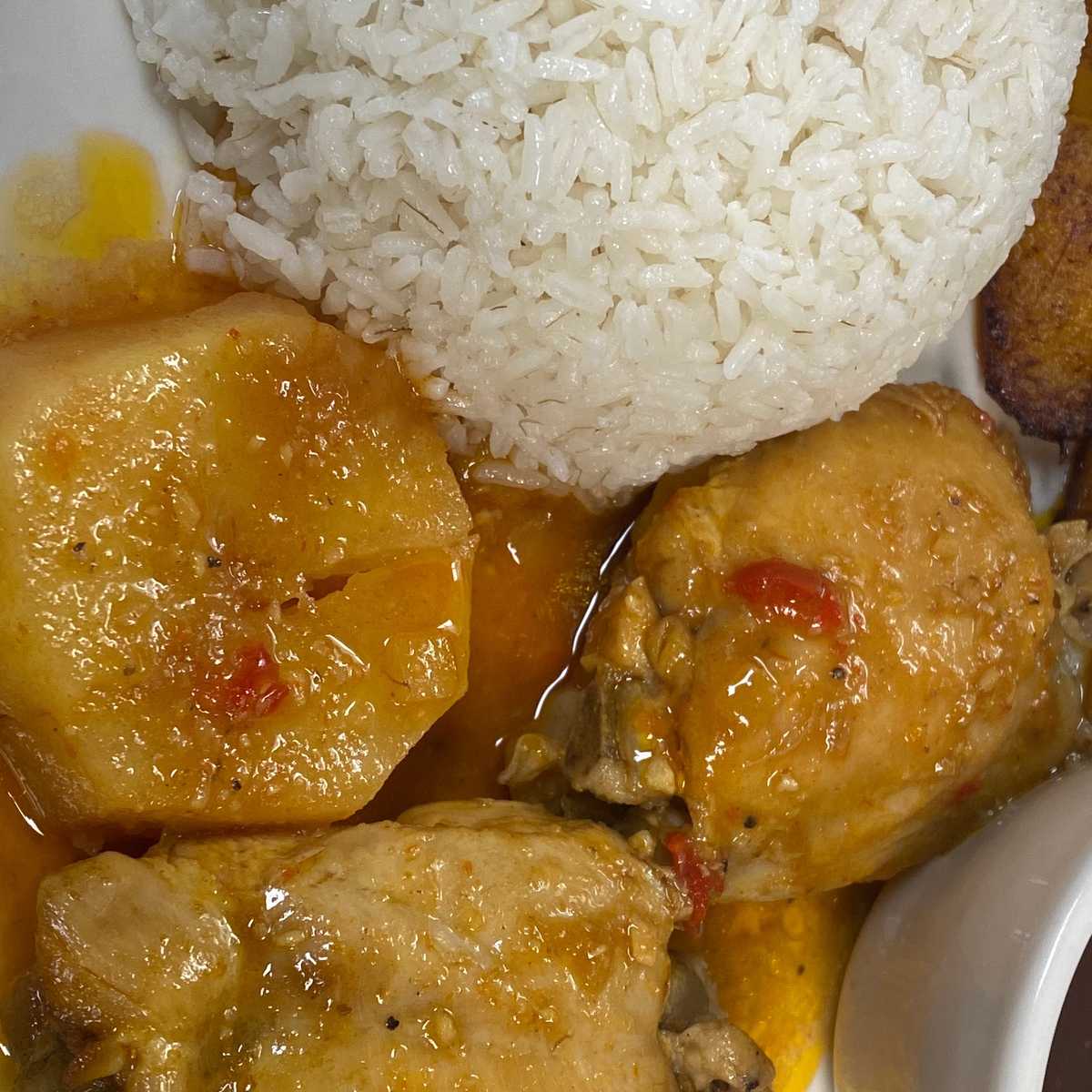 Chicken Fricasse W. Potatoes (Fricasé De Pollo Con Papas)