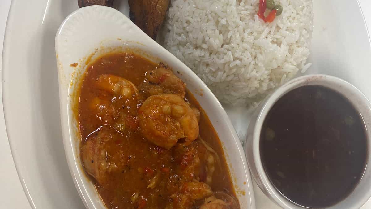 Shrimp Creole (Camarones Enchilados)