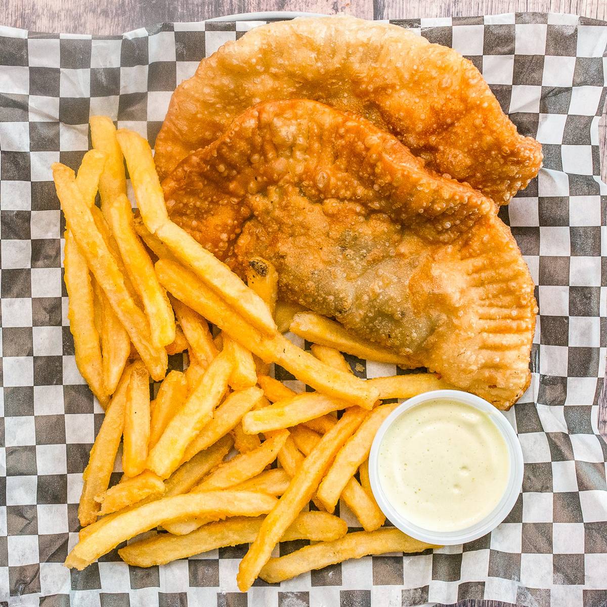 Empanada Basket w French Fries