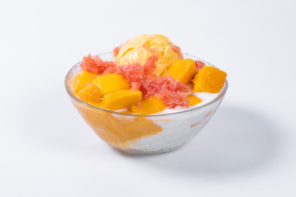 F5. Mango Coconut Icy with Ice Cream