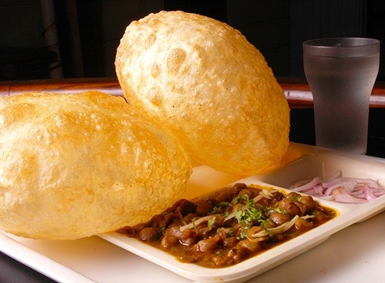 Chole(Chickpea) Bhatura