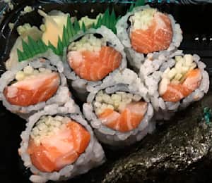 Salmon Cucumber Roll
