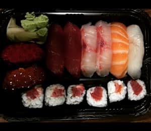 Sushi Deluxe Lunch
