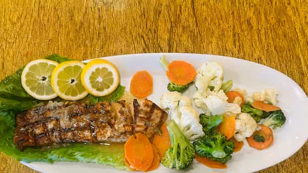 Salmon a la Parrilla