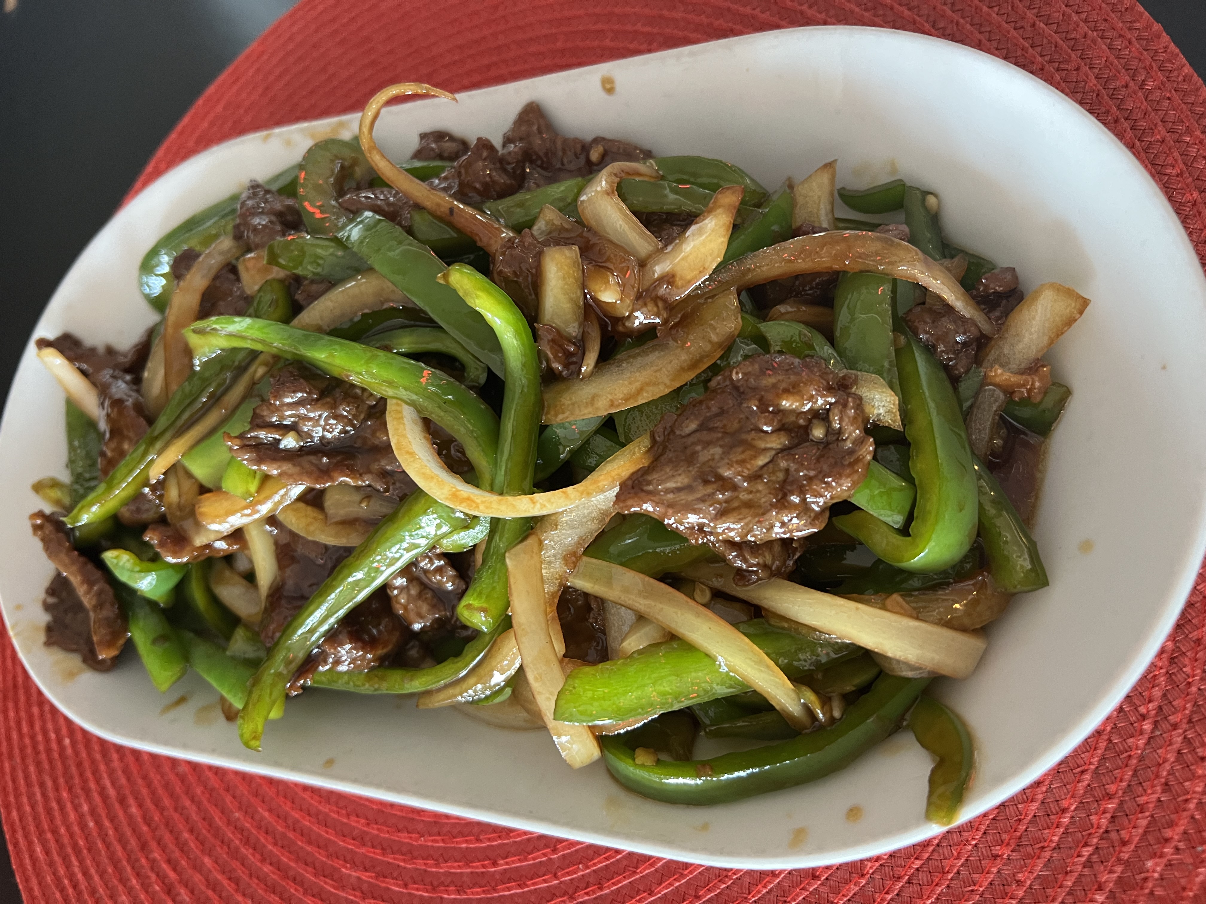 Pepper Steak (Carne Con Pimentón Y Cebolla)