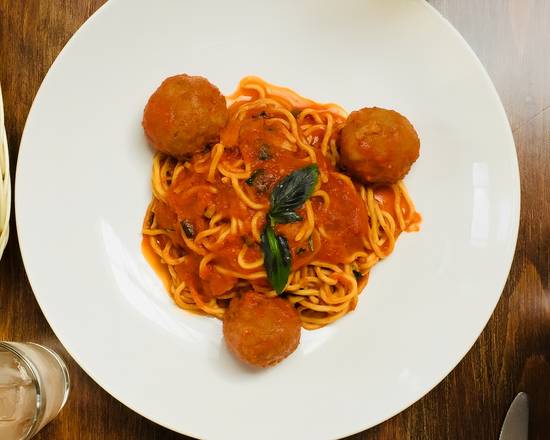 Spaghetti E Polpetta