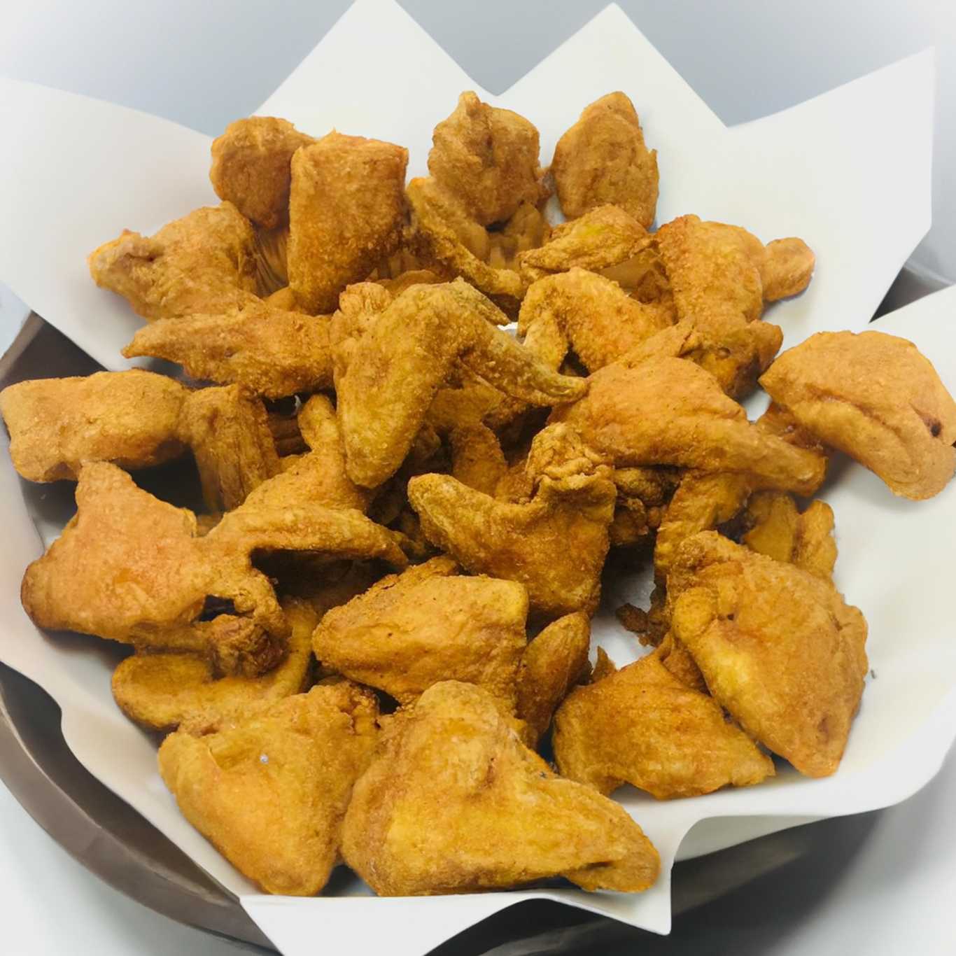 15 Pieces Chicken Wings Special & 5 Rolls